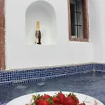 Aidos Santorini *