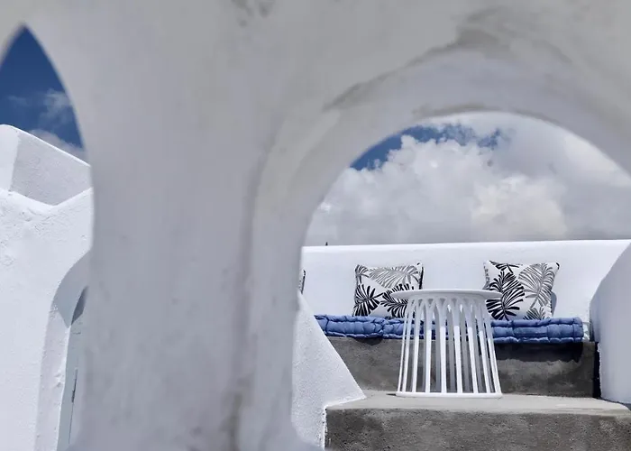 Aidos Santorini * メガロホリ