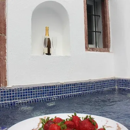 Aidos Santorini *